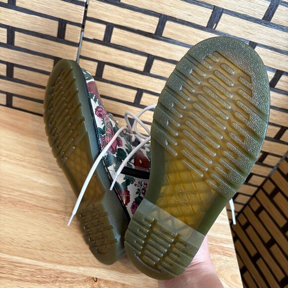 Dr. Martens Floral Combat Boots Size‎ 7 - Picture 9 of 9